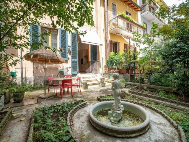 Villa Indipendente in vendita a Municipio 8 di Milano, Milano