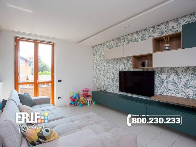 Villa Indipendente in vendita a Casorezzo, Lombardia