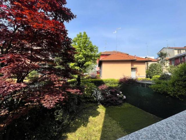 Villa Indipendente in vendita a Municipio 9, Milano