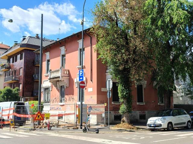 Villa Indipendente in vendita a Municipio 3, Milano