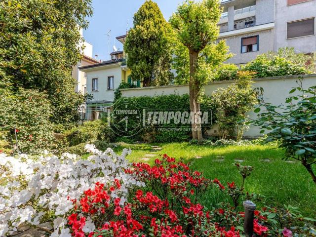 Villa Indipendente in vendita a Municipio 4, Milano