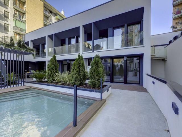 Villa Indipendente in vendita a Municipio 9, Milano
