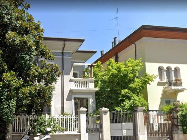 Villa Indipendente in vendita a Municipio 7, Milano