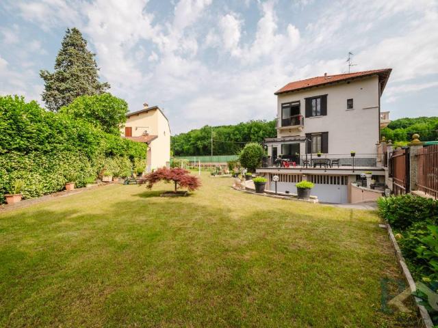 Villa Indipendente in vendita a Municipio 7, Milano
