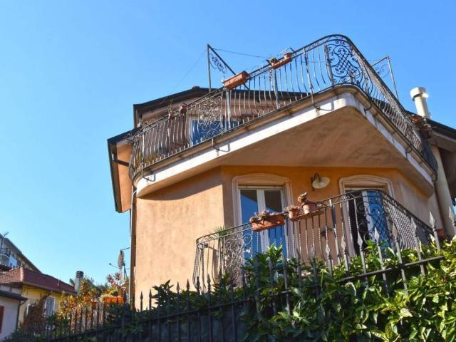 Villa Indipendente in vendita a Municipio 2, Milano