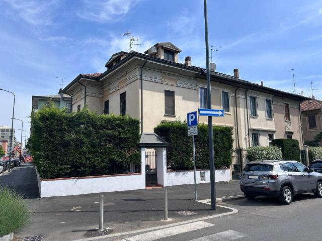 Villa Indipendente in vendita a Municipio 2, Milano
