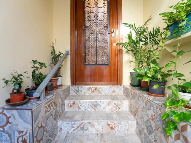 Villa Indipendente in vendita a Municipio 4, Milano