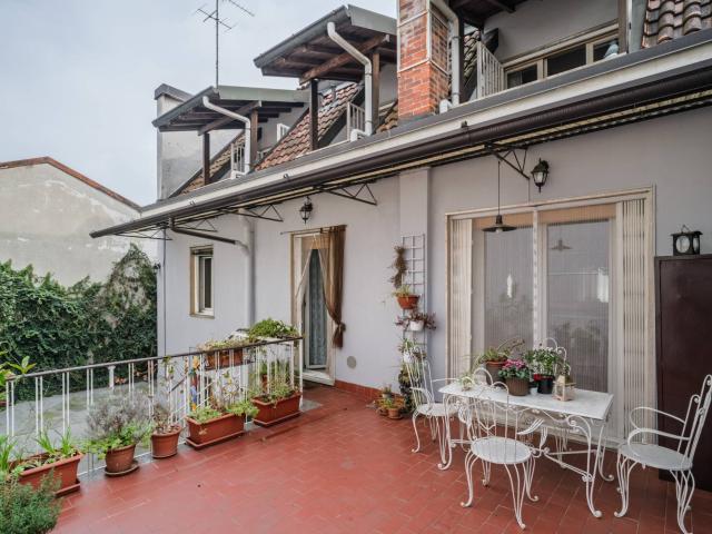 Villa Indipendente in vendita a Municipio 8 di Milano, Milano