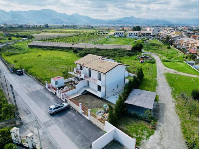 Villa Indipendente in vendita a Scaccia, Milazzo
