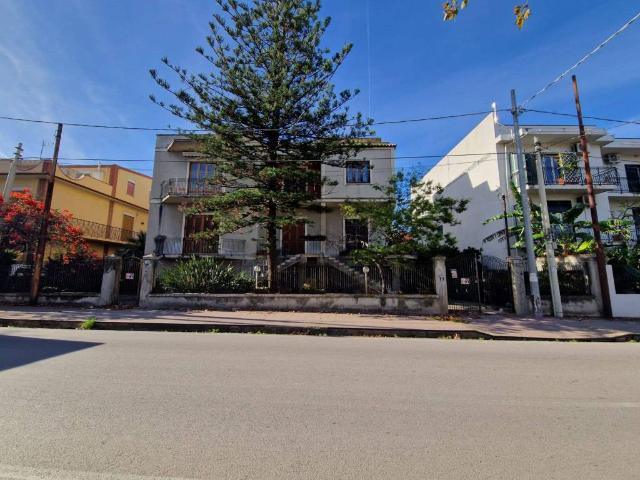 Villa Indipendente in vendita a Milazzo, Sicilia