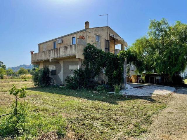 Villa Indipendente in vendita a Mineo, Catania