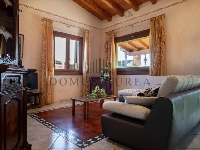 Villa Indipendente in vendita a Legnago, Veneto