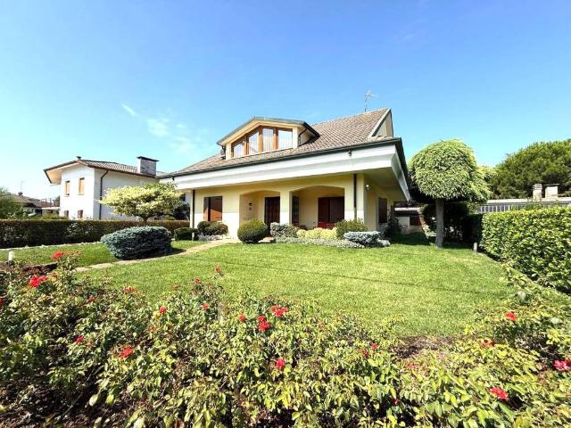 Villa Indipendente in vendita a Minerbe, Veneto