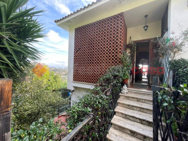Villa Indipendente in vendita a Tremensuoli Vecchio, Minturno