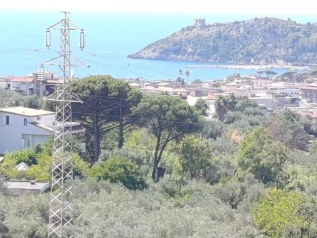 Villa Indipendente in vendita a Tremensuoli Vecchio, Minturno