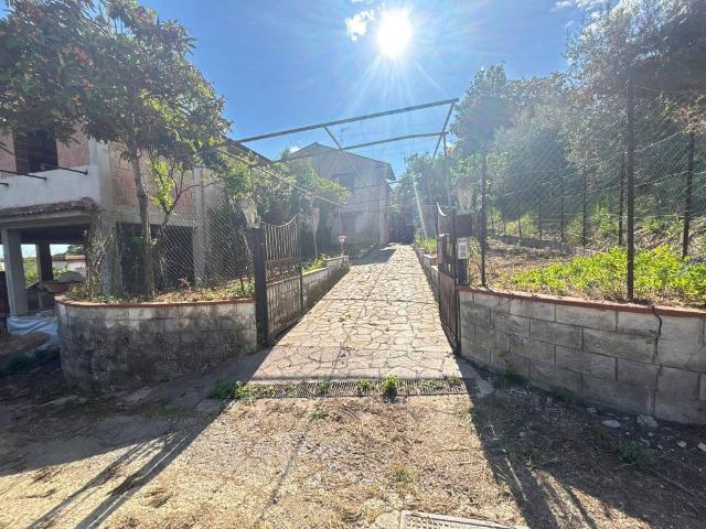 Villa Indipendente in vendita a Minturno, Lazio