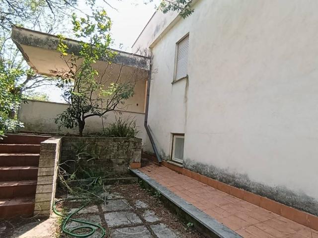 Villa Indipendente in vendita a Monte d'Argento, Minturno