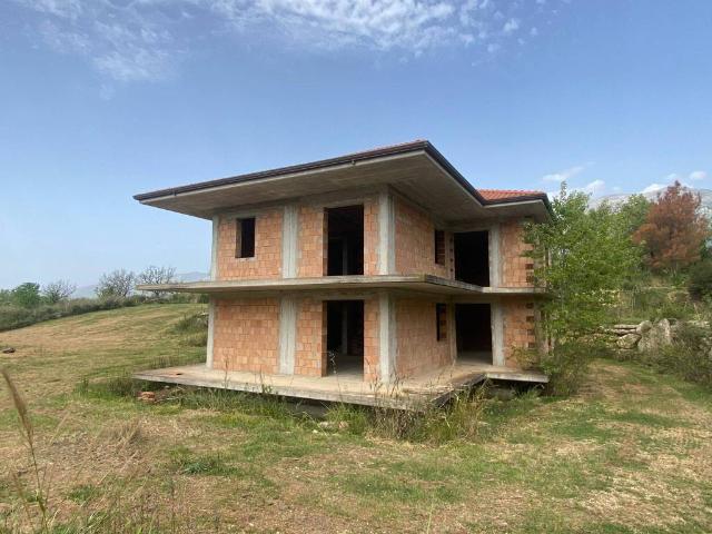 Villa Indipendente in vendita a Minturno, Lazio