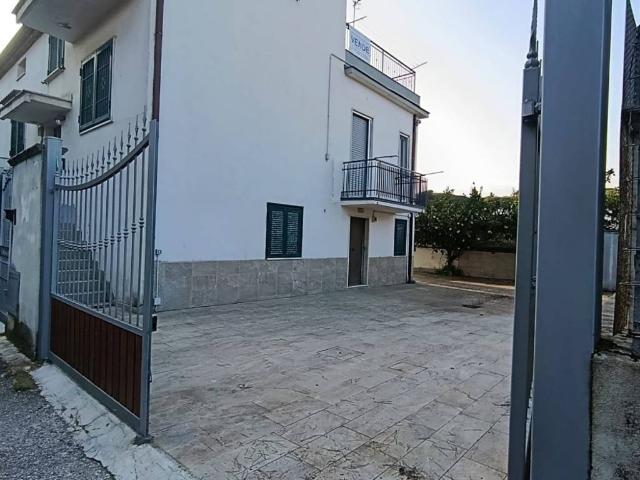Villa Indipendente in vendita a Simonelli, Minturno