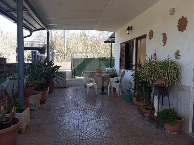 Villa Indipendente in vendita a Fontana Perrelli, Minturno