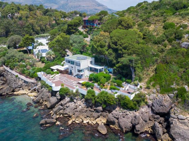 Villa Indipendente in vendita a Merola, Minturno