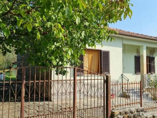 Villa Indipendente in vendita a Unione Comuni Garfagnana, Minucciano