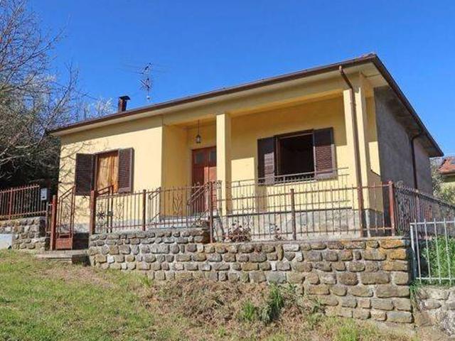 Villa Indipendente in vendita a Unione Comuni Garfagnana, Minucciano