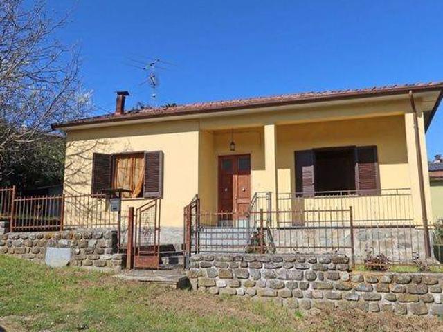 Villa Indipendente in vendita a Unione Comuni Garfagnana, Minucciano