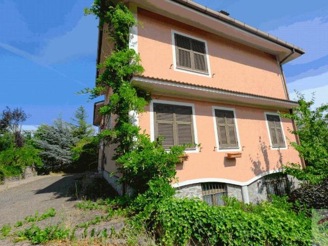 Villa Indipendente in vendita a Mioglia, Liguria