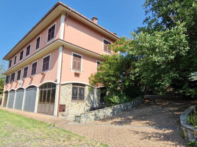 Villa Indipendente in vendita a Mioglia, Liguria