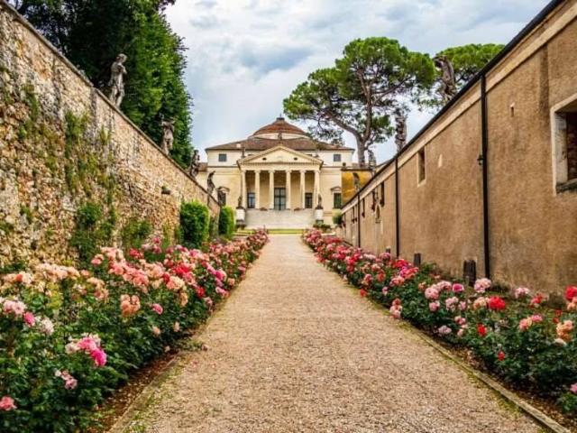 Villa Indipendente in vendita a Mira, Veneto