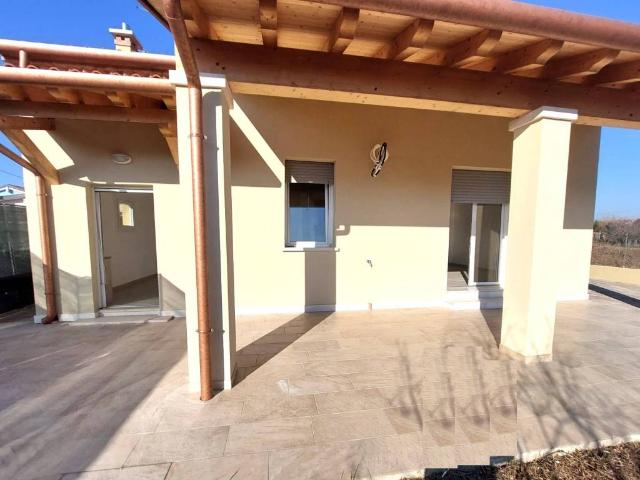 Villa Indipendente in vendita a Porto Menai, Gambarare