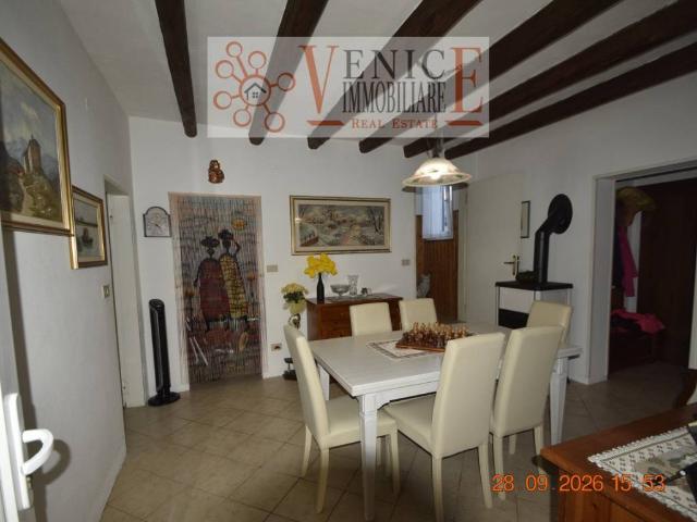 Villa Indipendente in vendita a Marano Veneziano, Mira
