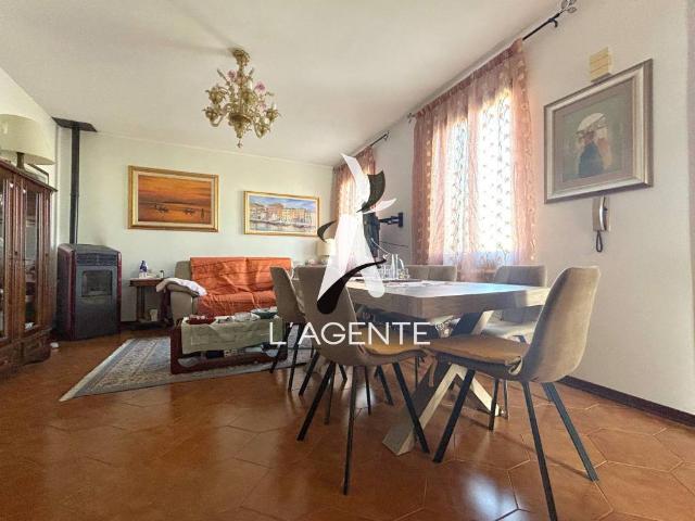 Villa Indipendente in vendita a Mira, Veneto