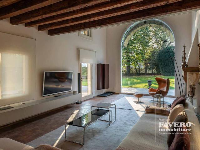 Villa Indipendente in vendita a Mira Taglio, Veneto