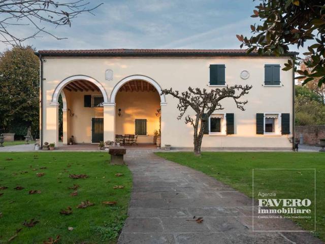 Villa Indipendente in vendita a Mira Taglio, Veneto