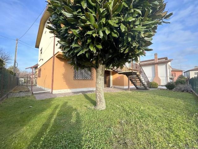 Villa Indipendente in vendita a Mira, Veneto