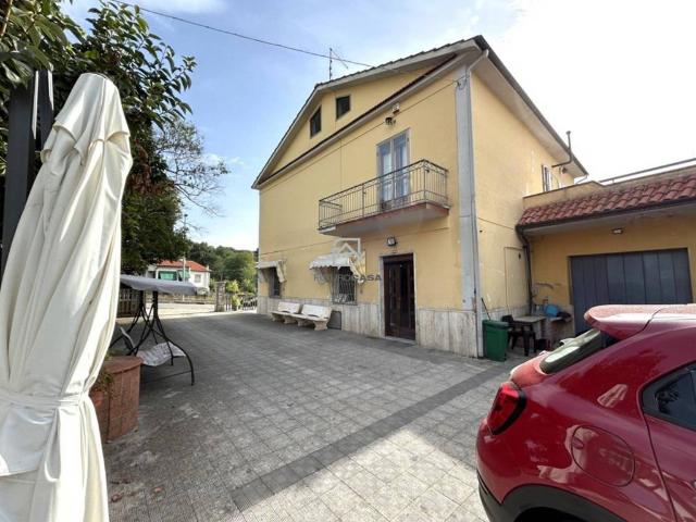 Villa Indipendente in vendita a Mirabella Eclano, Campania