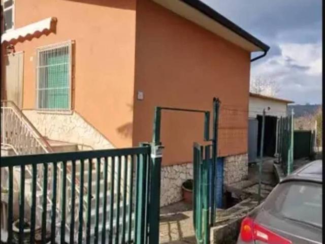 Villa Indipendente in vendita a Mirabella Eclano, Campania