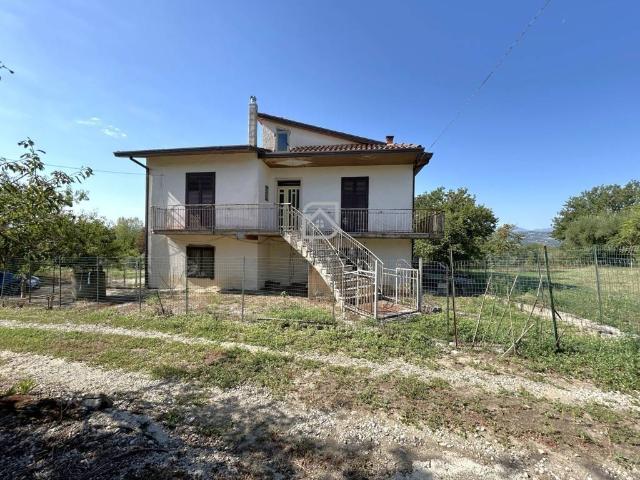Villa Indipendente in vendita a San Pietro, Mirabella Eclano