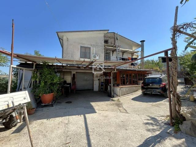 Villa Indipendente in vendita a Mirabella Eclano, Campania