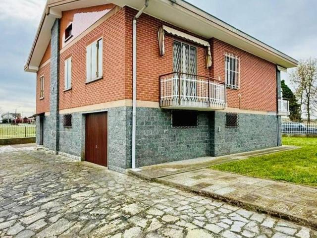 Villa Indipendente in vendita a Piemonte, Alessandria
