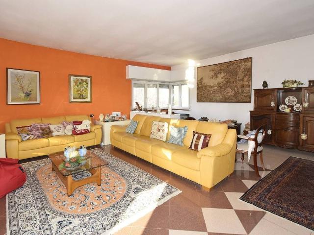 Villa Indipendente in vendita a Miradolo Terme, Lombardia