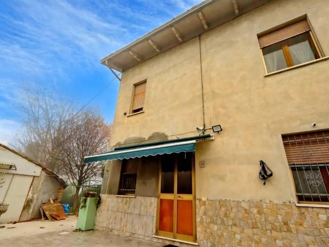 Villa Indipendente in vendita a Unione Comuni Modenesi Area Nord, Mirandola
