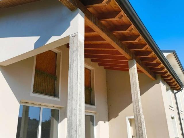 Villa Indipendente in vendita a Unione Comuni Modenesi Area Nord, Mirandola