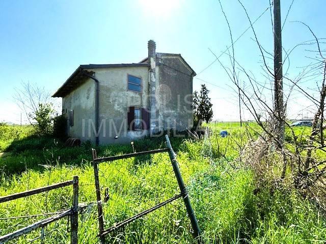 Villa Indipendente in vendita a Unione Comuni Modenesi Area Nord, Mirandola