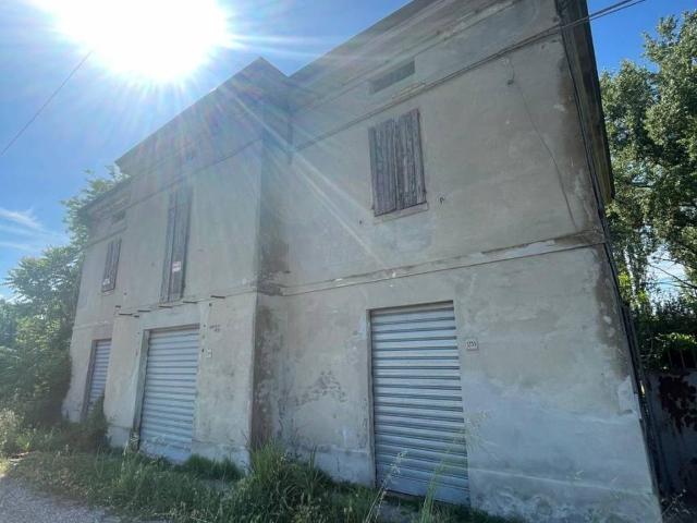 Villa Indipendente in vendita a Unione Comuni Modenesi Area Nord, Mirandola