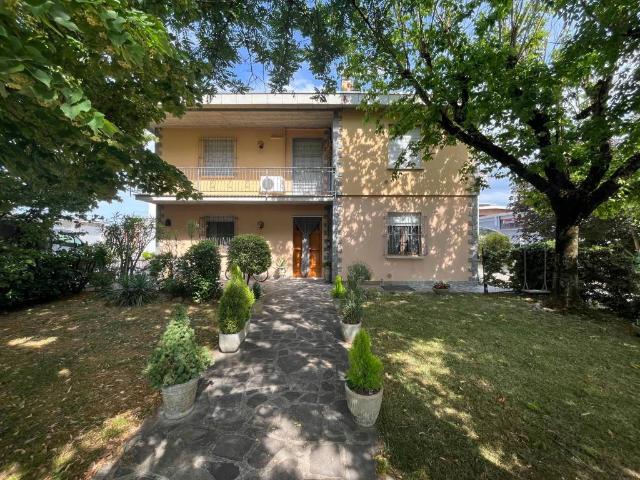Villa Indipendente in vendita a Unione Comuni Modenesi Area Nord, Mirandola