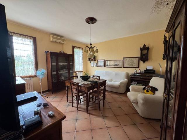 Villa Indipendente in vendita a Unione Comuni Modenesi Area Nord, Mirandola