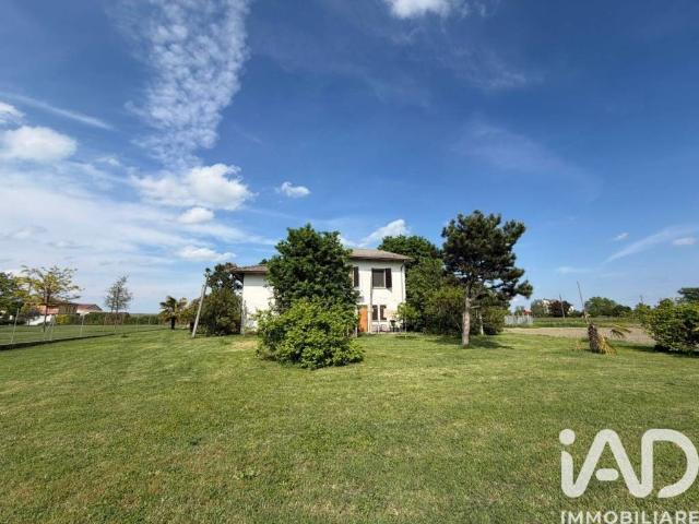 Villa Indipendente in vendita a Unione Comuni Modenesi Area Nord, Mirandola
